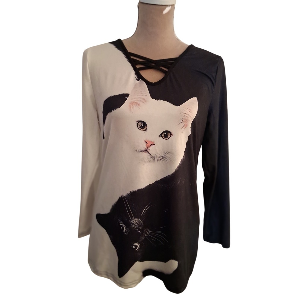 Cat Graphic Long Sleeve Top Black White Lattice V-Neck Small Stretch